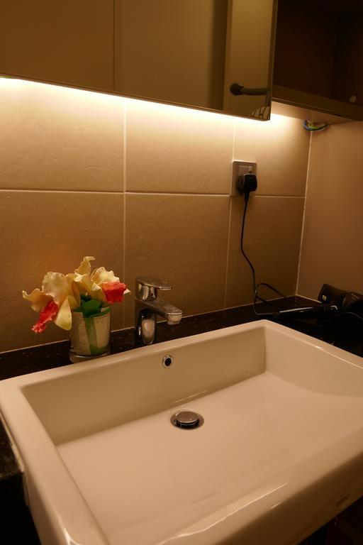 Signature Residence@Desa Sri Hartamas Kuala Lumpur Esterno foto